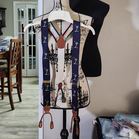 MADE IN ENGLAND PALM TREE DESIGN SUSPENDERS - Picture 1 of 5